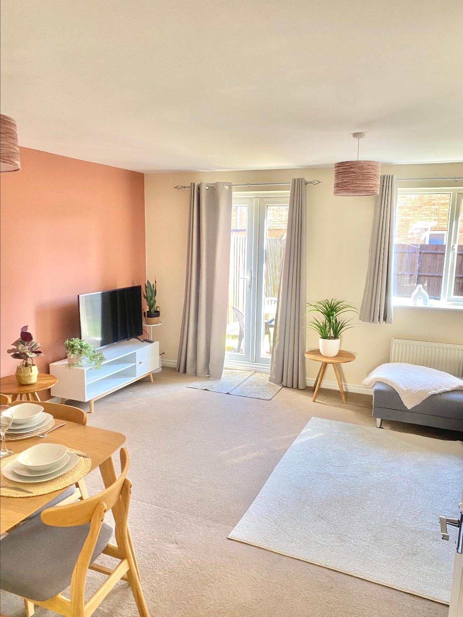 Free Private Parking! Oakley House And Garden! Fully Equipped 4 Comfy Beds Villa Corby Buitenkant foto